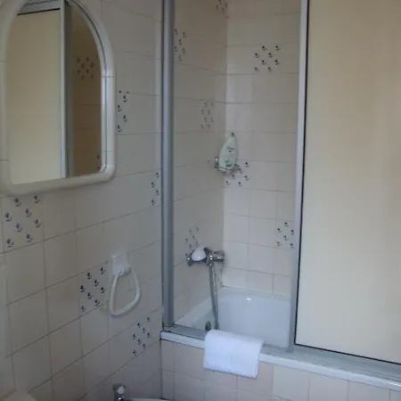 Residencial Valentina 5*